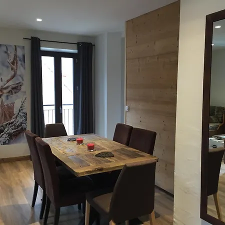 Apartment Au Coeur De Valloire, 6 Pers, 3 Chambres, Balcon, Proche Et Commerces - Fr-1-263-363