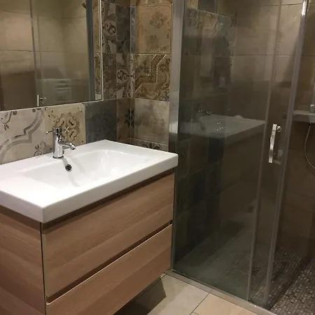 Apartment Au Coeur De Valloire, 6 Pers, 3 Chambres, Balcon, Proche Et Commerces - Fr-1-263-363 Valloire
